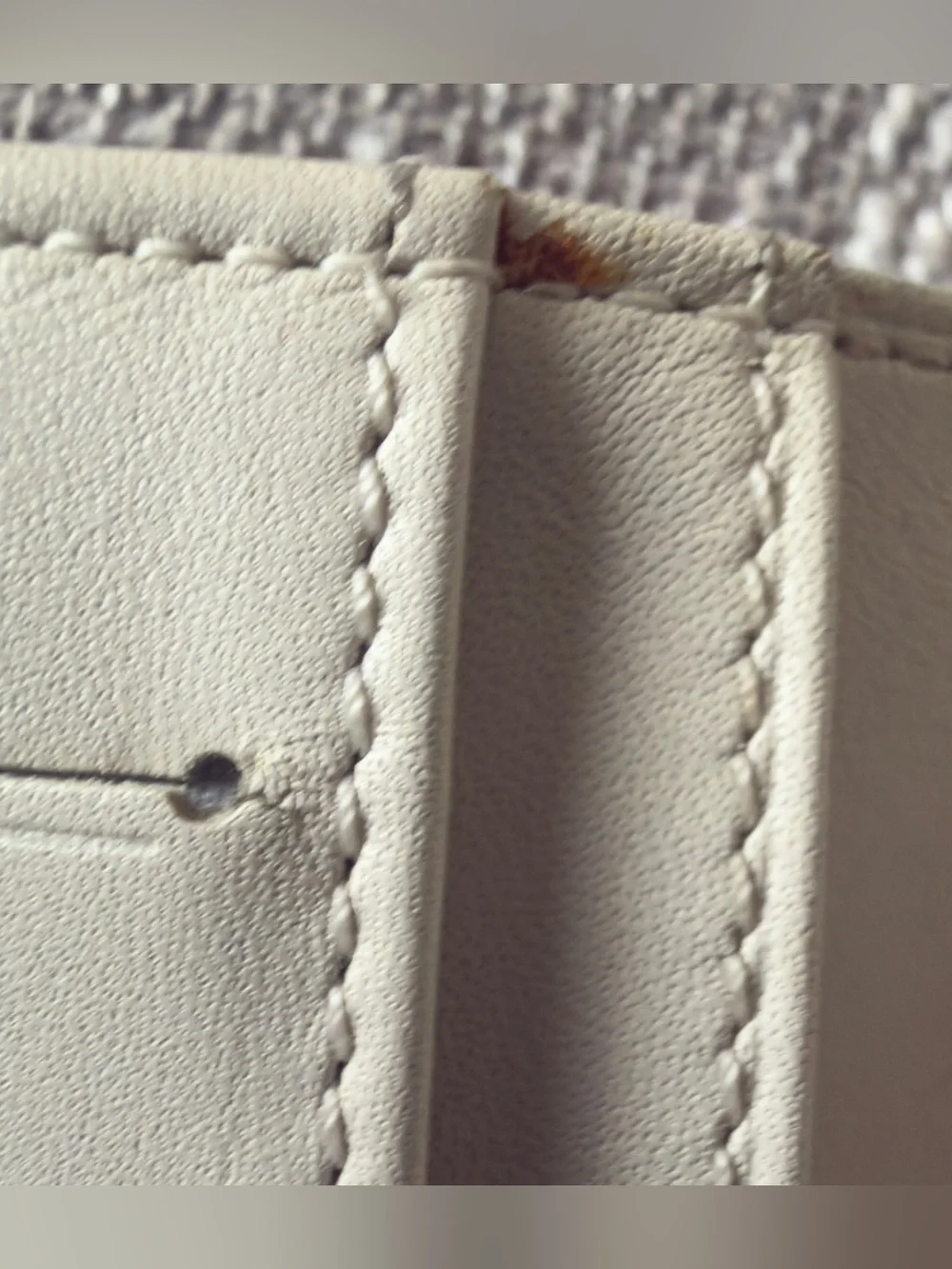 Louis Vuitton Epi cream kisslock coin wallet